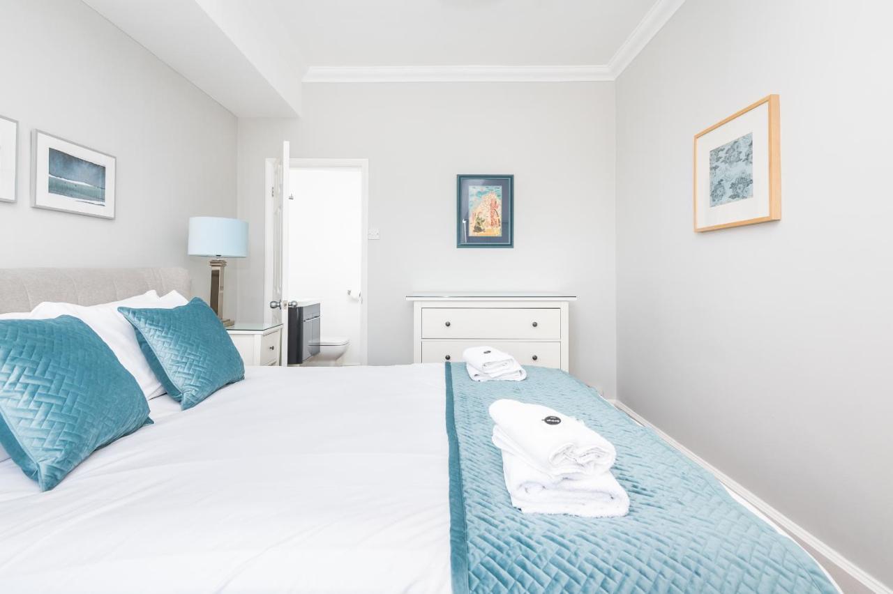Elegant And Modern 5 Bed House I Pass The Keys Villa York Exterior photo